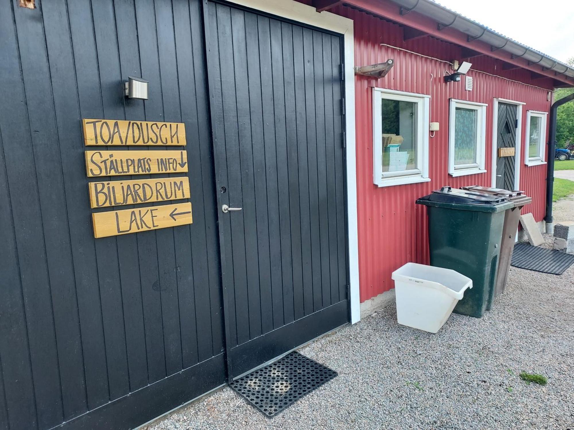 Älgbergets Bed&Breakfast Ucklum Exterior foto